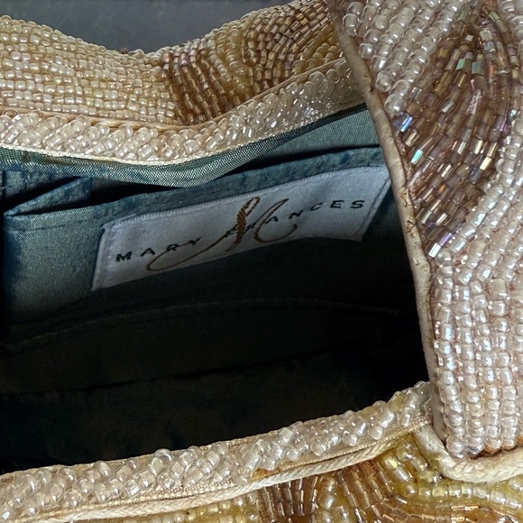 Mary Frances Beaded & Pearls Shell-Shaped Clutch - Picture 6 of 9